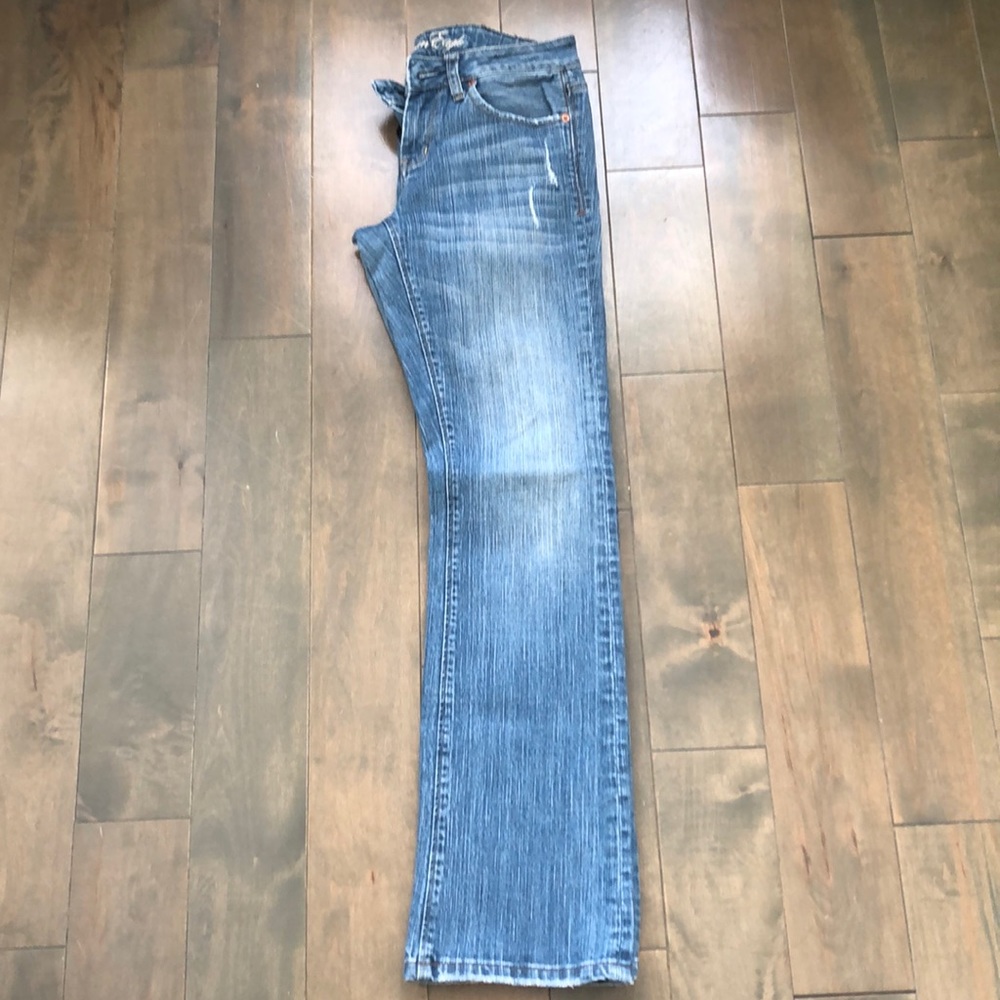 American Eagle size 2 true boot jeans